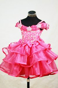 Off-The-Shoulder Beaded Layered Hot Pink Little Girl Pageant Dresses with Bows