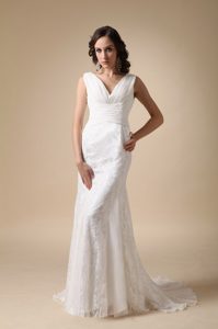 Dressy Column V-neck Dress for Wedding in Chiffon and Lace