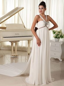 Beaded White Beaded Beautiful Wedding Dress with Bowknot and Watteau Train