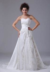 Fashionable Beaded Sweetheart Organza Dress for Wedding on Promotion