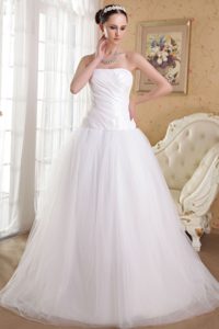 White Strapless Taffeta and Organza Ruched Wedding Dress on Wholesale Price