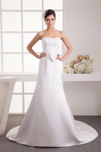 Bowknot Decorated Strapless Bridal Dresses with Court Train on Wholesale Price