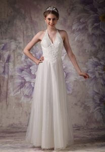 Perfect Column Halter Top Tulle Wedding Dresses with Beading on Promotion