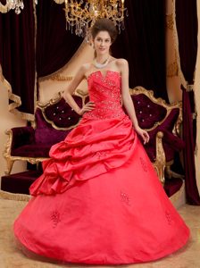 Dreamy Coral Red Quinceanera Gowns to Long in Taffeta