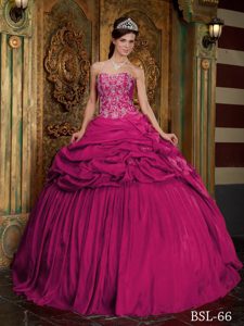 Coral Red Sweetheart Beaded and Appliqued Quinceanera Gown in Taffeta