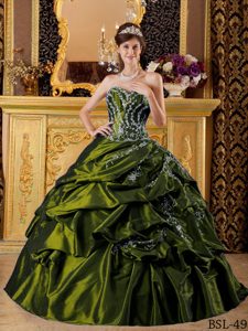 Sassy Olive Green Sweetheart Quinceanera Dress in Taffeta with Appliques