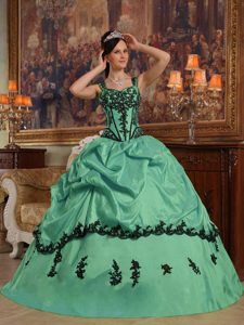 Exclusive Green Ball Gown Straps Quince Dresses with Appliques in Taffeta