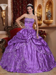 Amazing Ball Gown Quinceanera Dresses with Beading in Purple