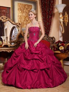 Essential Red Ball Gown Quinceanera Dress in Taffeta with Beads