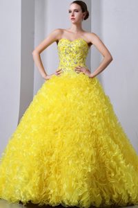 Sophisticated Yellow Sweetheart Dresses for a Quince in Organza