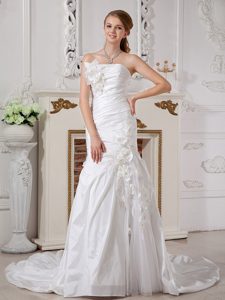 Exclusive Column Strapless Taffeta Dress for Wedding with Handle Flowers