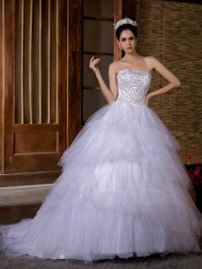 Nice Ball Gown Strapless Taffeta and Organza Wedding Gown with Beading