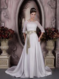 Bateau Court Train inexpensive Wedding Dresses with Sash and Appliques
