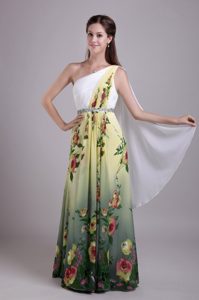 Exquisite Empire Single Shoulder Beaded Maxi Dresses with Floral Printing