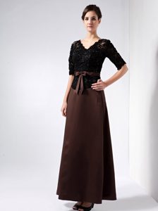 2014 V-neck Taffeta and Lace Mother Dresses with Bowknot in Brown and Black