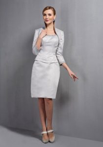 Dressy Gray Scoop Knee-length Mother Dress for Wedding with Beadings in Satin