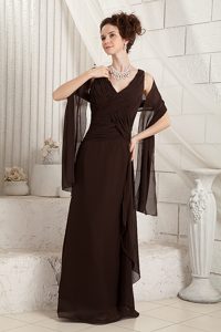 V-neck Long Chiffon The Bride Mother Dress in Brown with Ruches 2013
