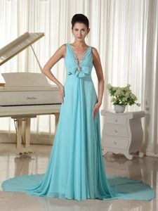 Hot Aqua Blue V-neck Prom Dresses with Beading and Hand Made Flower