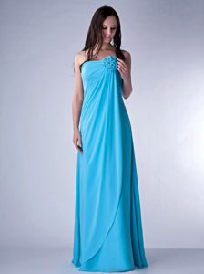 Strapless Long Sky Blue Ruched Chiffon Bridesmaid Dresses with Flower