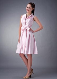 Baby Pink Turndown Collar Knee-length Taffeta Bridesmaid Dress with Bowknot