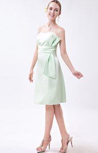 Strapless Knee-length Apple Green Taffeta Dresses for Bridesmaid with Bowknot