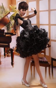 One Shoulder Black Mini-length Organza Party Dress with Ruffled Layers