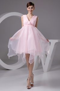 Lovely Ruched and Appliqued Pink V-neck Party Dresses for Cocktail for Cheap