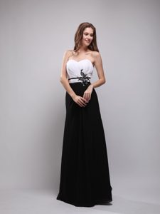 Black and White Sweetheart Exquisite Prom DressCourt with Appliques