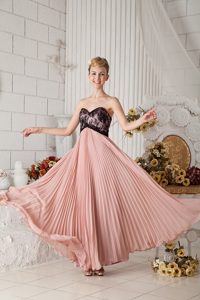 Fabulous Sweetheart Zipper-up Chiffon Pink Prom Dress for Girls with Pleats