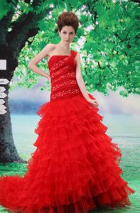 Lovely One Shoulder Beaded Appliqued Prom Dresses with Ruffled Layers