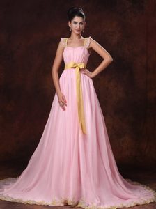 Pretty Pink Court Train Chiffon Prom Celebrity Dresses with Bowknot