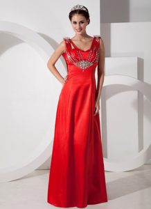 Pretty Red Empire Beaded V-neck Long Prom Celebrity Dress in Satin