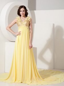 Perfect Light Yellow Empire Dress for Prom in Chiffon with Hand Made Flowers