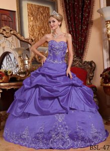 Sweetheart Embroidery and Beaded Quince Dress in Purple with Pick-ups