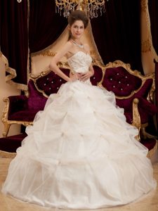 Sweetheart Satin and Organza Embroidery Quince Dresses with Beading