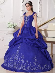 Royal Blue Straps Taffeta Embroidery and Beaded Sweet Sixteen Dresses