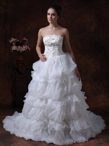 Best Princess Strapless Outdoor Wedding Dress in Organza with Beading