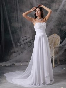 Nice Strapless Chiffon Garden Wedding Dress with Appliques and Ruche
