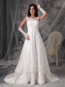 Exquisite Square Princess Outdoor Wedding Dresses in Taffeta and Lace
