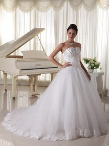 Satin and Tulle Strapless Beach Wedding Dress with Bowknot and Beading