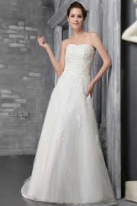Elegant Long Appliqued Lace-up White Bridal Gowns with Court Train