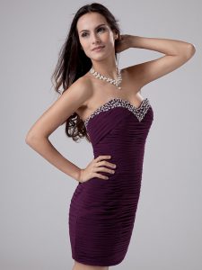Ideal Dark Purple Column/Sheath Chiffon Sweetheart Sleeveless Beading and Ruching Mini Length Zipper Dress for Prom