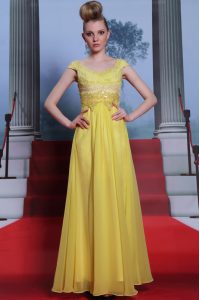 Dynamic Pleated Scalloped Short Sleeves Side Zipper Dress for Prom Yellow Chiffon