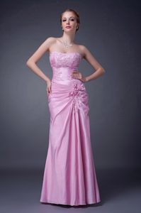 Trendy Pink Column Strapless Mother of the Groom Dress with Appliques
