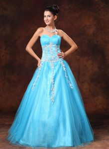 Sweetheart Prom Dress with Appliques in Baby Blue in the Mainstream