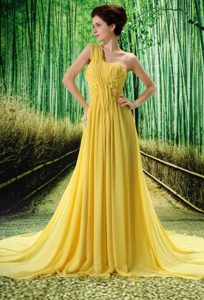 Beautiful Yellow One Shoulder Ruched 2013 Prom Dress Beaded for Custom Made
