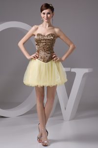 2015 Lovely Beaded Short Prom Dresses in Leopard Print and Light Yellow