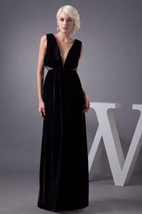 Special V-neck Black Prom Party Dresses with Cut Out Waist and Zipper up Back