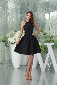 2014 Elegant Knee-length Black Prom Dress for Girls with Cutouts for Cheap