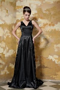 Black Column V-neck Taffeta Prom Formal Dress with and Sequins